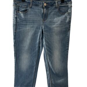 Lane Bryant crop genius fit size 16